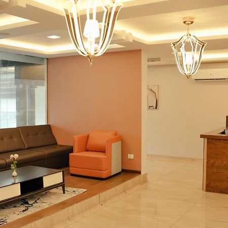Esquina Residency Hotell Kochi Eksteriør bilde