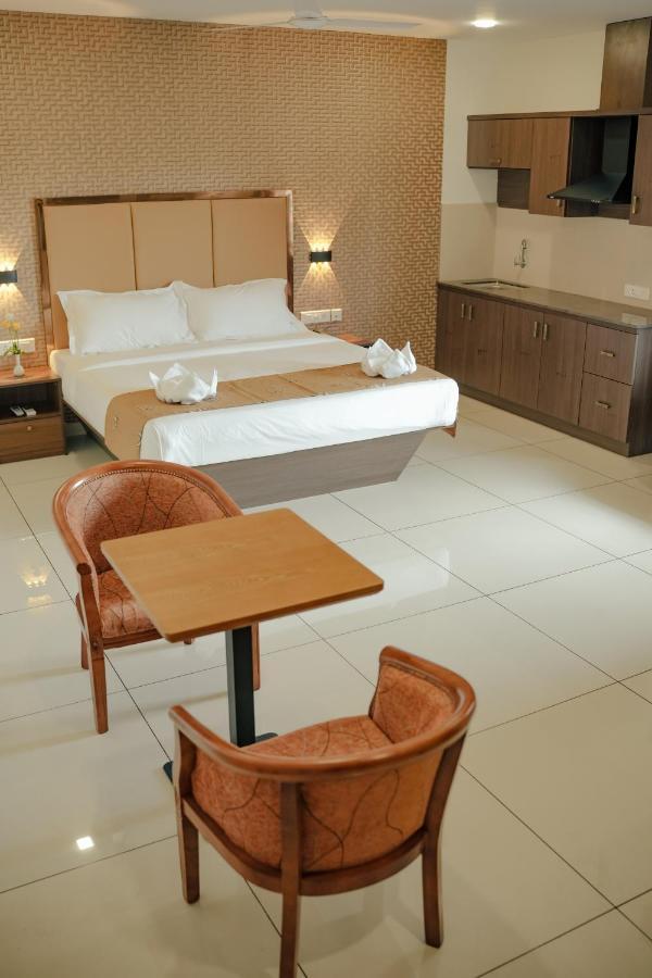 Esquina Residency Hotell Kochi Eksteriør bilde